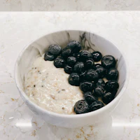 oatmeal with blueberries in a bowl